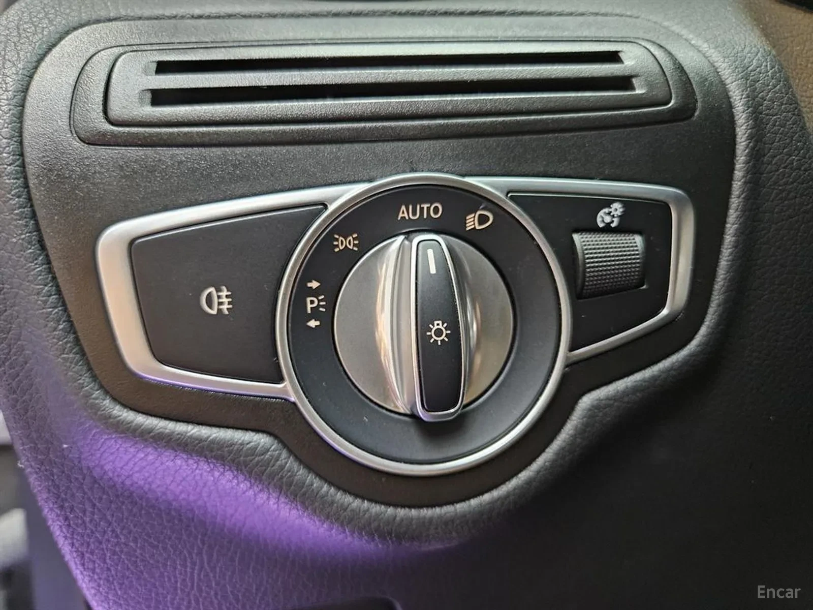 Mercedes-Benz GLC 220 D* 4MATIC* FACE* PAMET* DIGITALNO TABLO* 64000KM!!, снимка 7 - Автомобили и джипове - 55183658