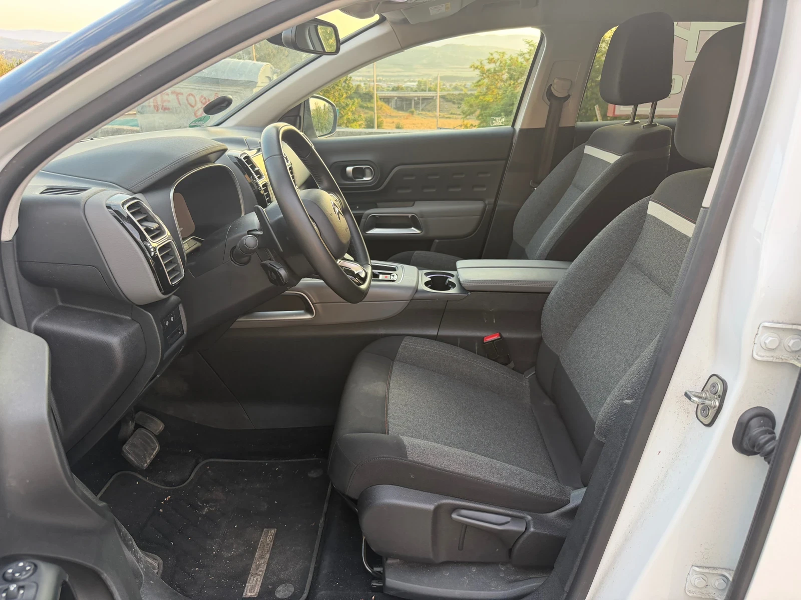 Citroen C5 Aircross 1.5 Disel Automat , снимка 8 - Автомобили и джипове - 55435964