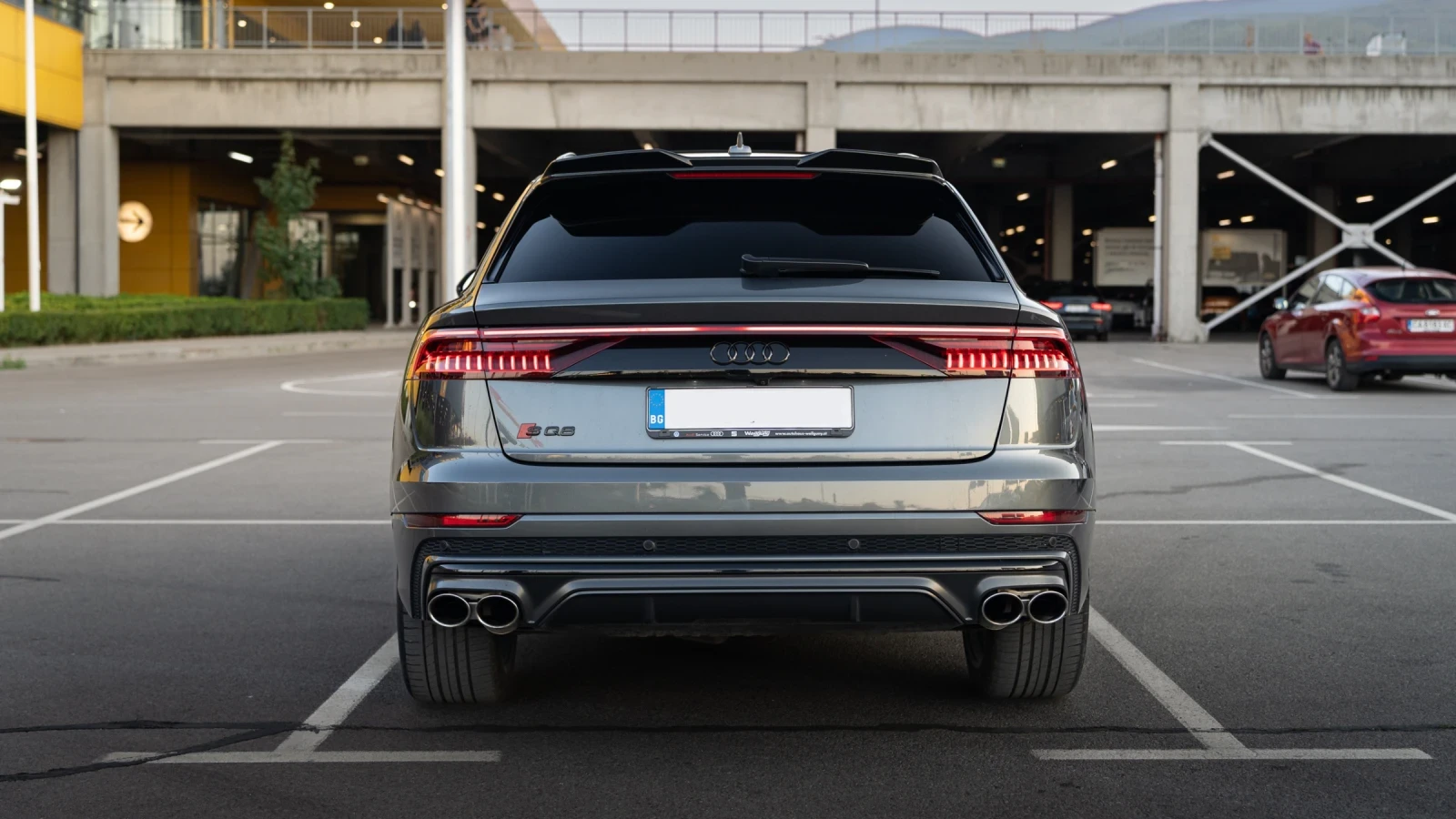 Audi SQ8     SQ8 4.0 TFSI / 360  / Matrix / Black optics, снимка 8 - Автомобили и джипове - 55679050