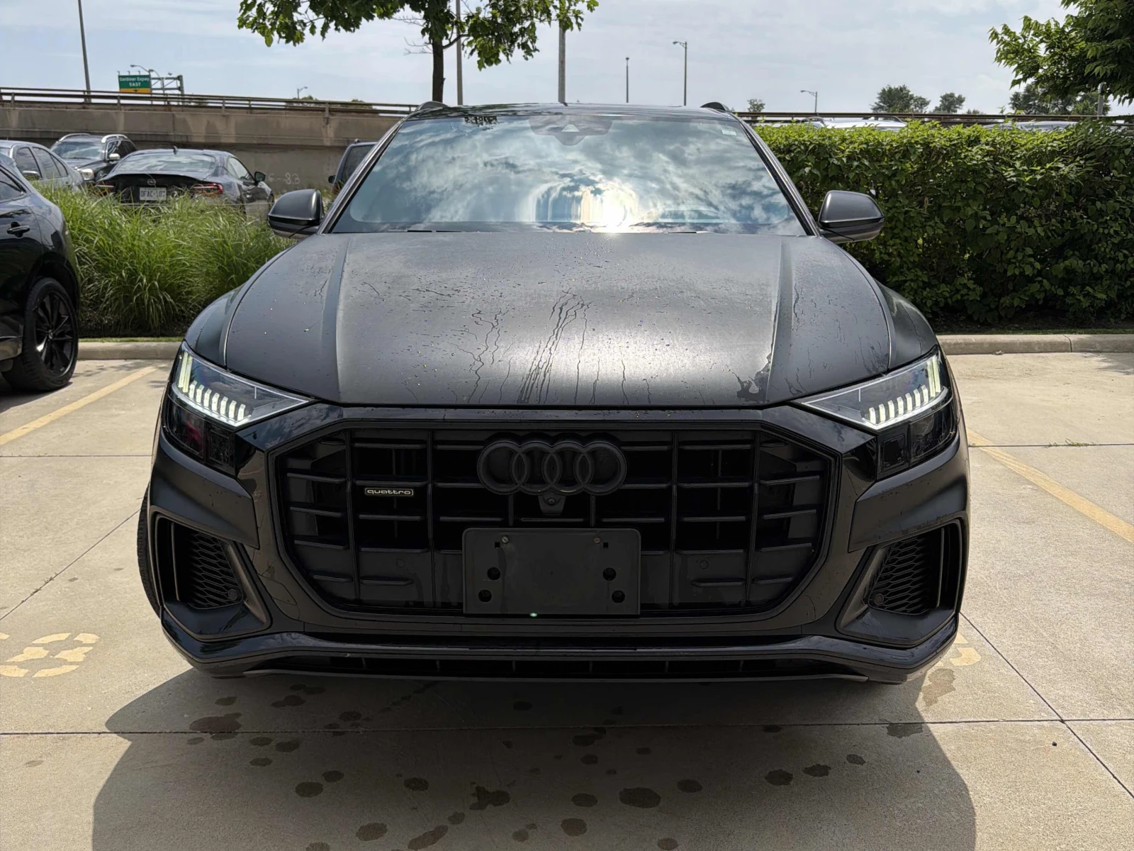 Audi Q8 Technik / ВСИЧКИ ЕКСТРИ / АВТОКРЕДИТ, снимка 5 - Автомобили и джипове - 55741840