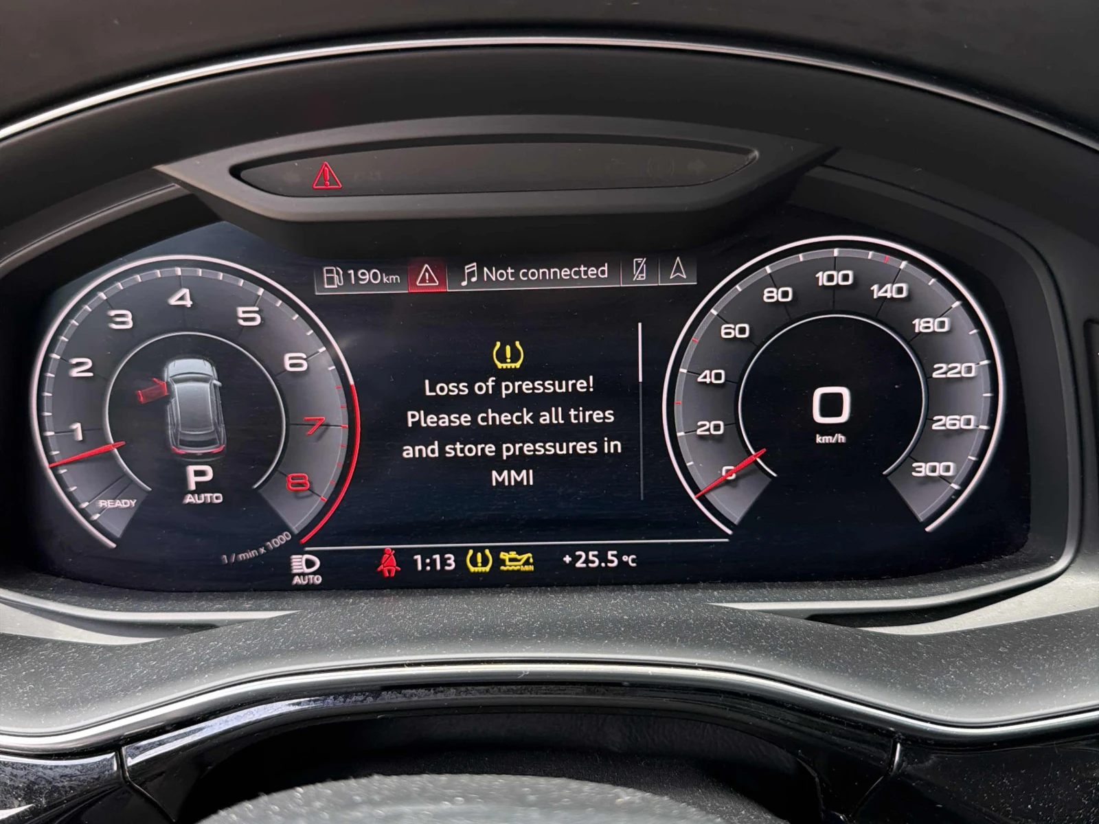 Audi Q8 Technik / ВСИЧКИ ЕКСТРИ / АВТОКРЕДИТ, снимка 15 - Автомобили и джипове - 55741840