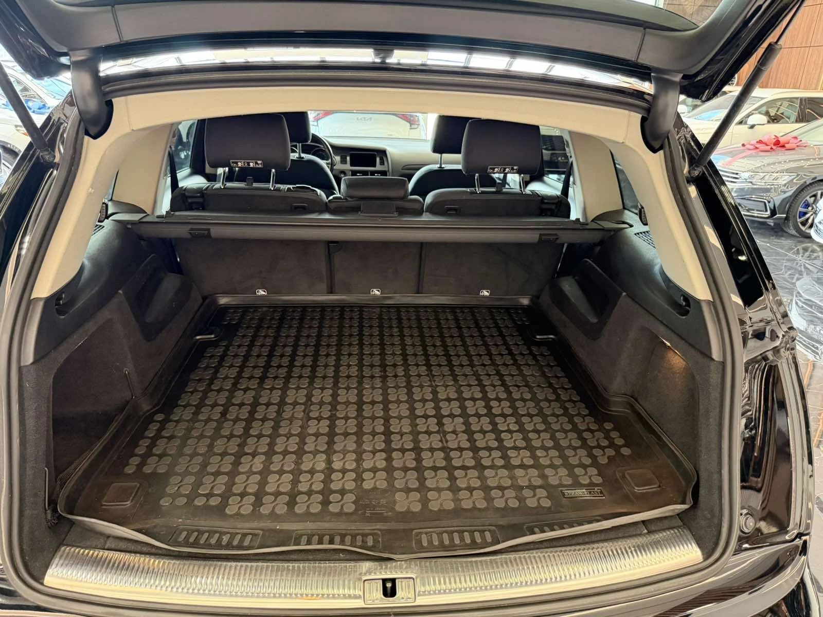 Audi Q7, снимка 11 - Автомобили и джипове - 56163604