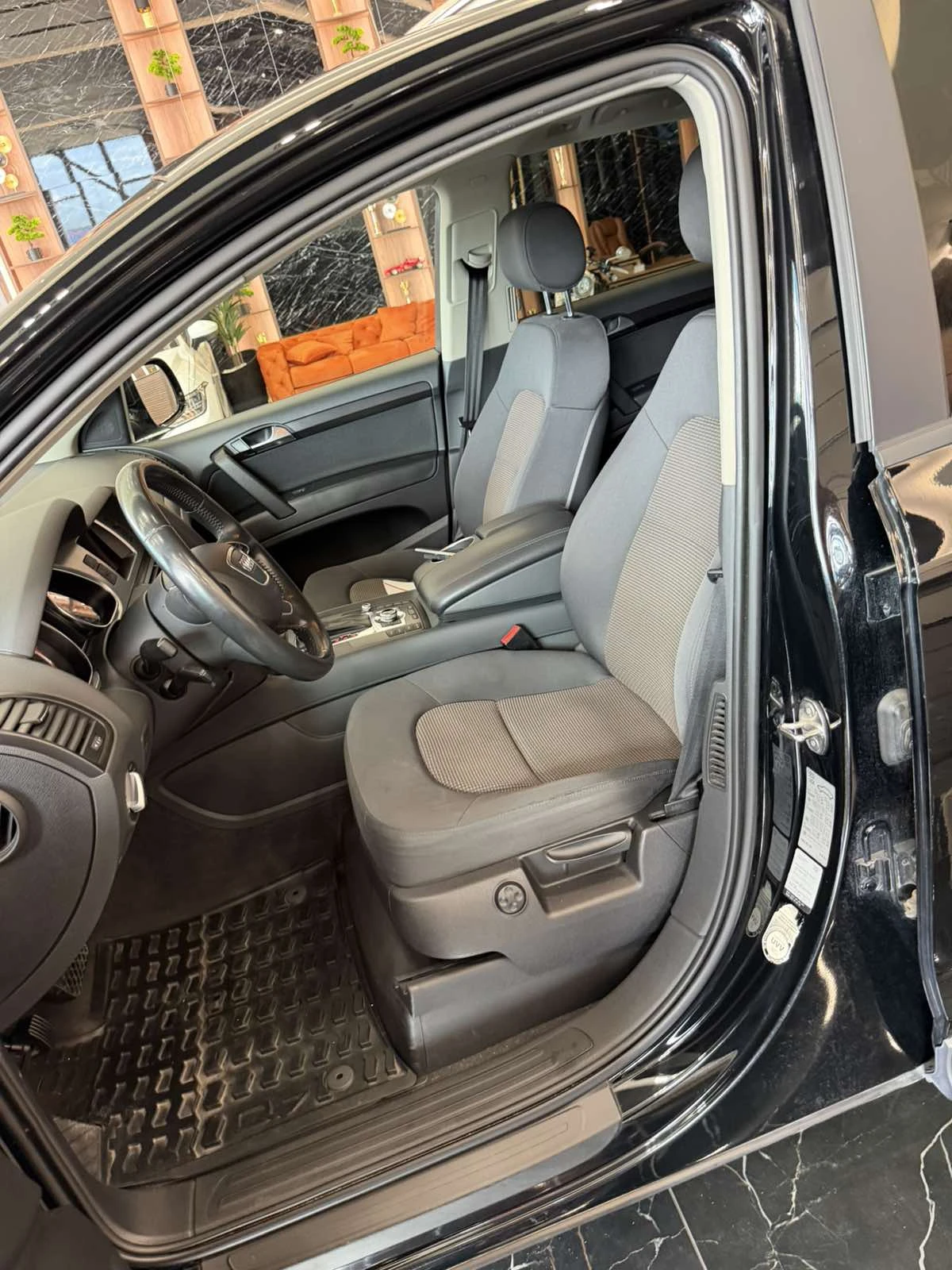 Audi Q7, снимка 7 - Автомобили и джипове - 56163604