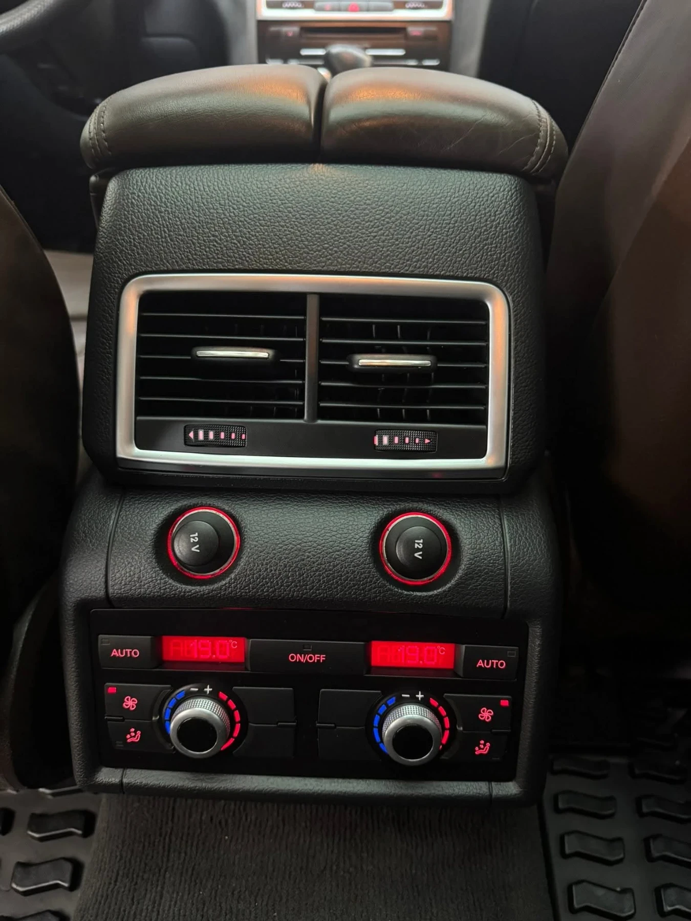 Audi Q7 3.0dizel, снимка 6 - Автомобили и джипове - 56337742