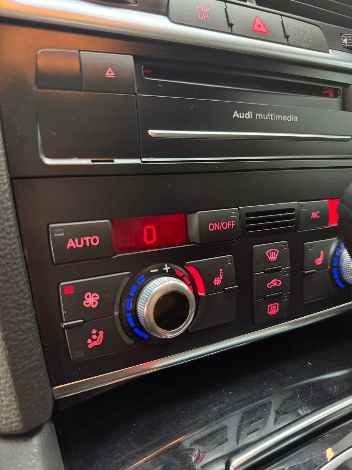 Audi Q7 3.0dizel, снимка 11 - Автомобили и джипове - 56337742