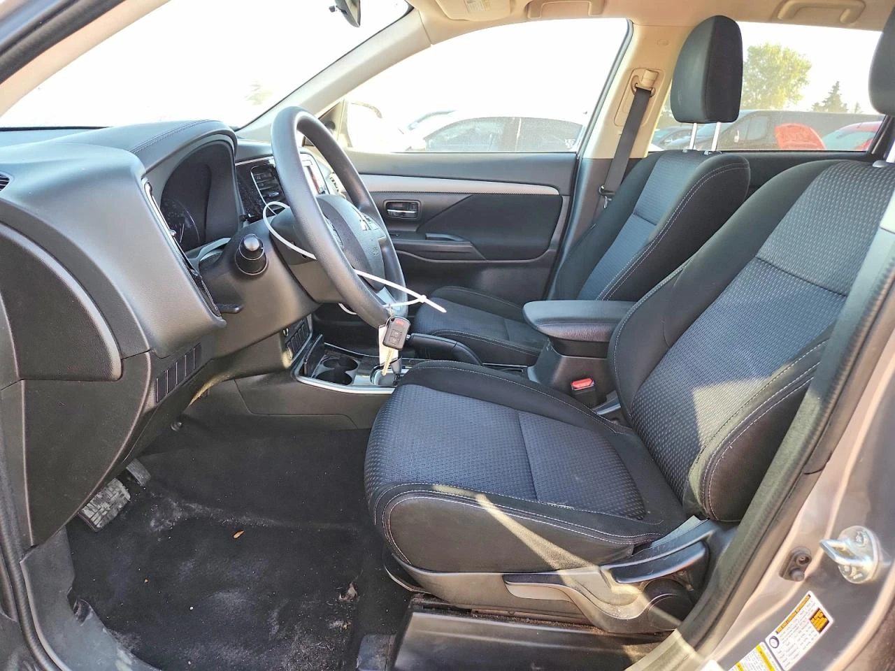 Mitsubishi Outlander 2.4l Se, снимка 7 - Автомобили и джипове - 56536739