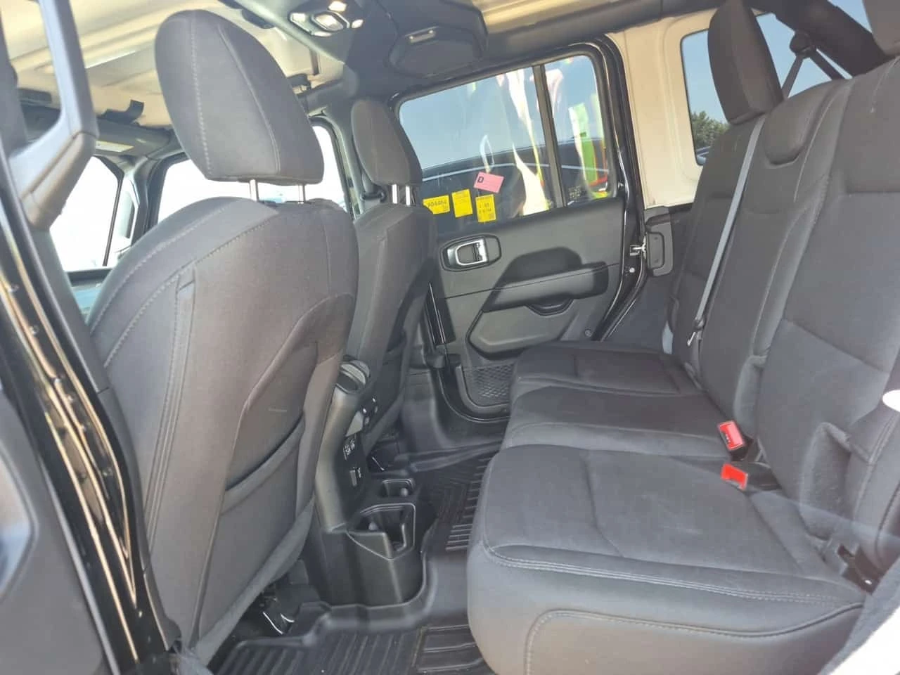 Jeep Wrangler * 4x4 Unlimited Sahara * REMOTE START * ������ *  | Mobile.bg � ����������� 12