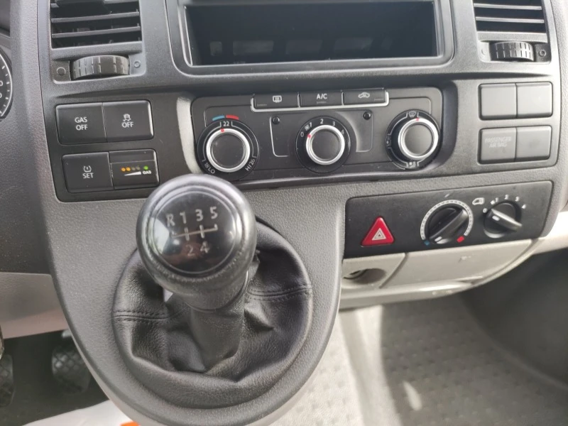 VW T5 2.0 бензин/газ LPG , фейслифт, снимка 14 - Бусове и автобуси - 52622316