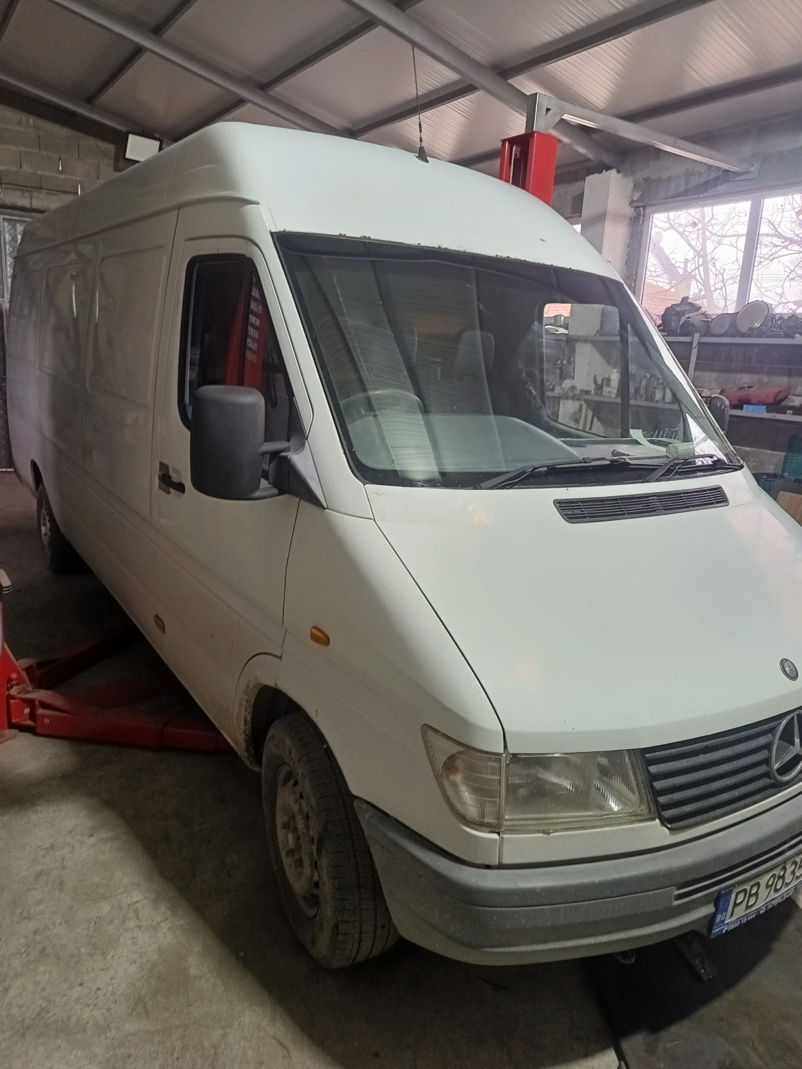 Mercedes-Benz 310 367325