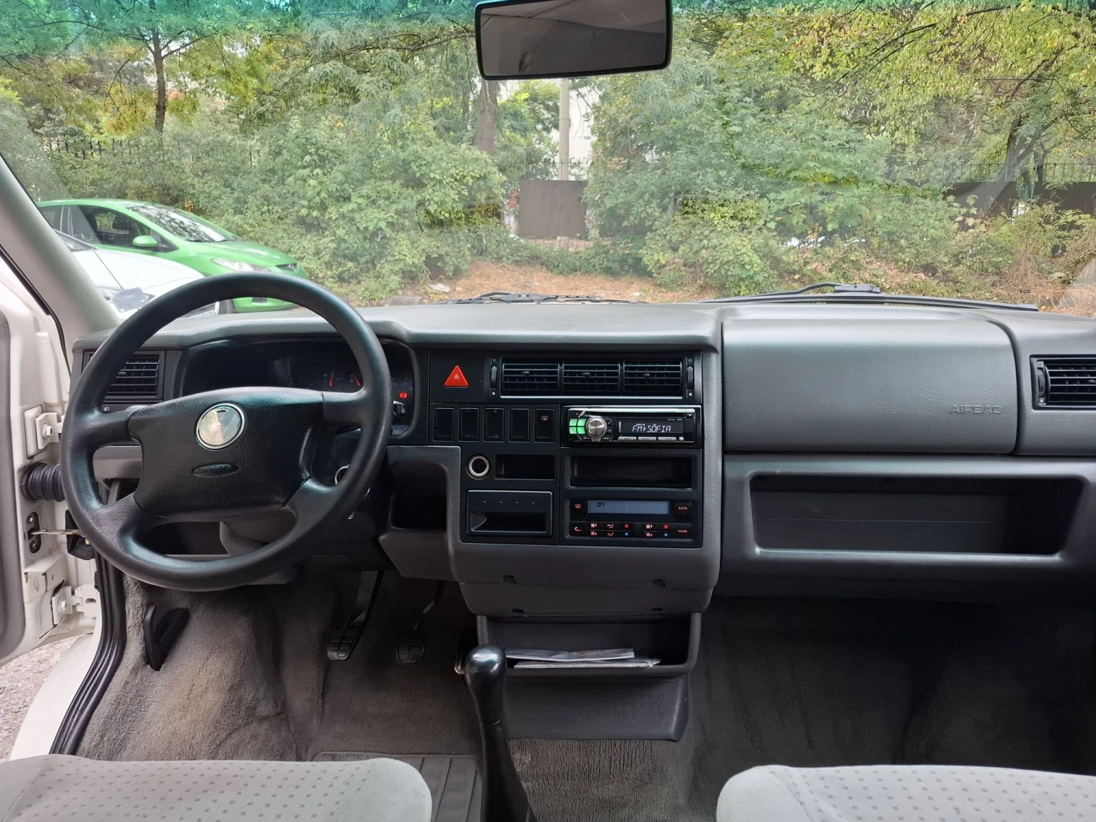 VW T4 2.8VR6 ДЪЛГА БАЗА, снимка 13 - Бусове и автобуси - 56235130
