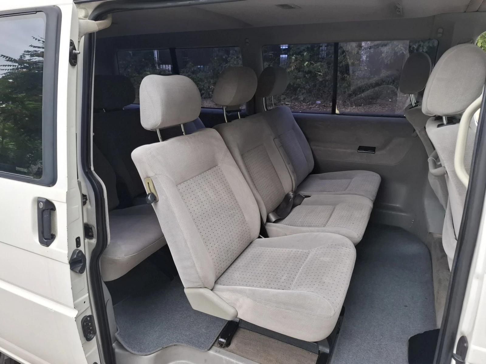 VW T4 2.8VR6 ДЪЛГА БАЗА, снимка 11 - Бусове и автобуси - 56235130