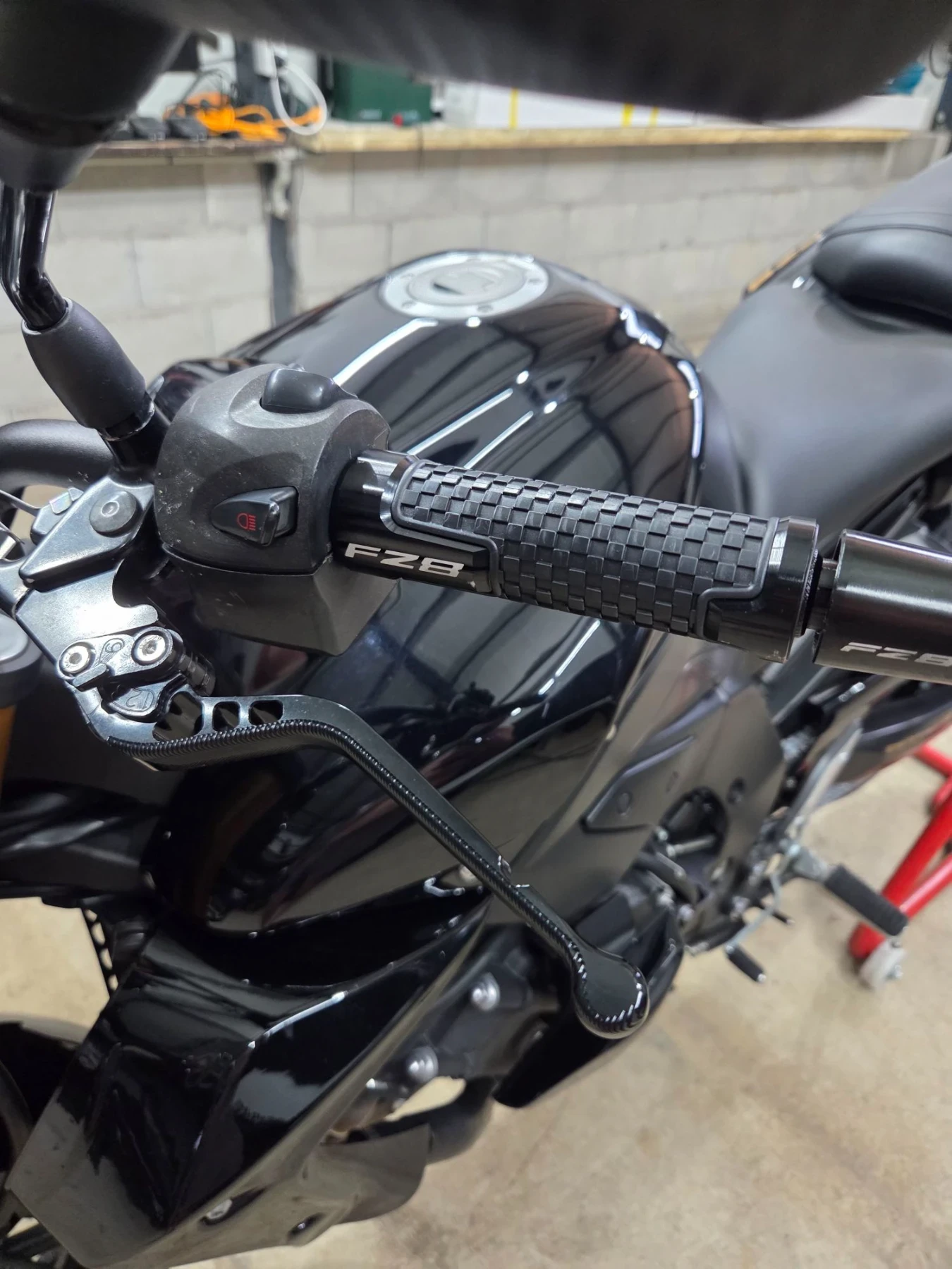 Yamaha FZ8, снимка 15 - Мотоциклети и мототехника - 55966353
