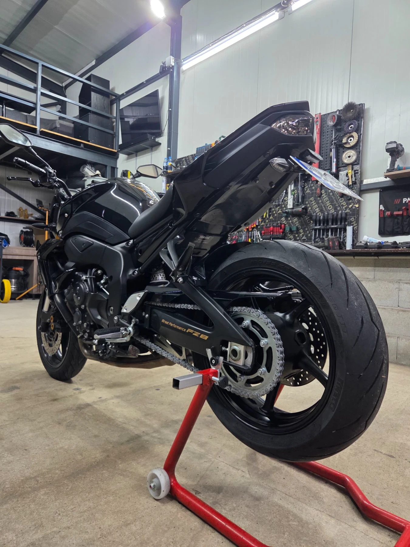 Yamaha FZ8, снимка 2 - Мотоциклети и мототехника - 55966353