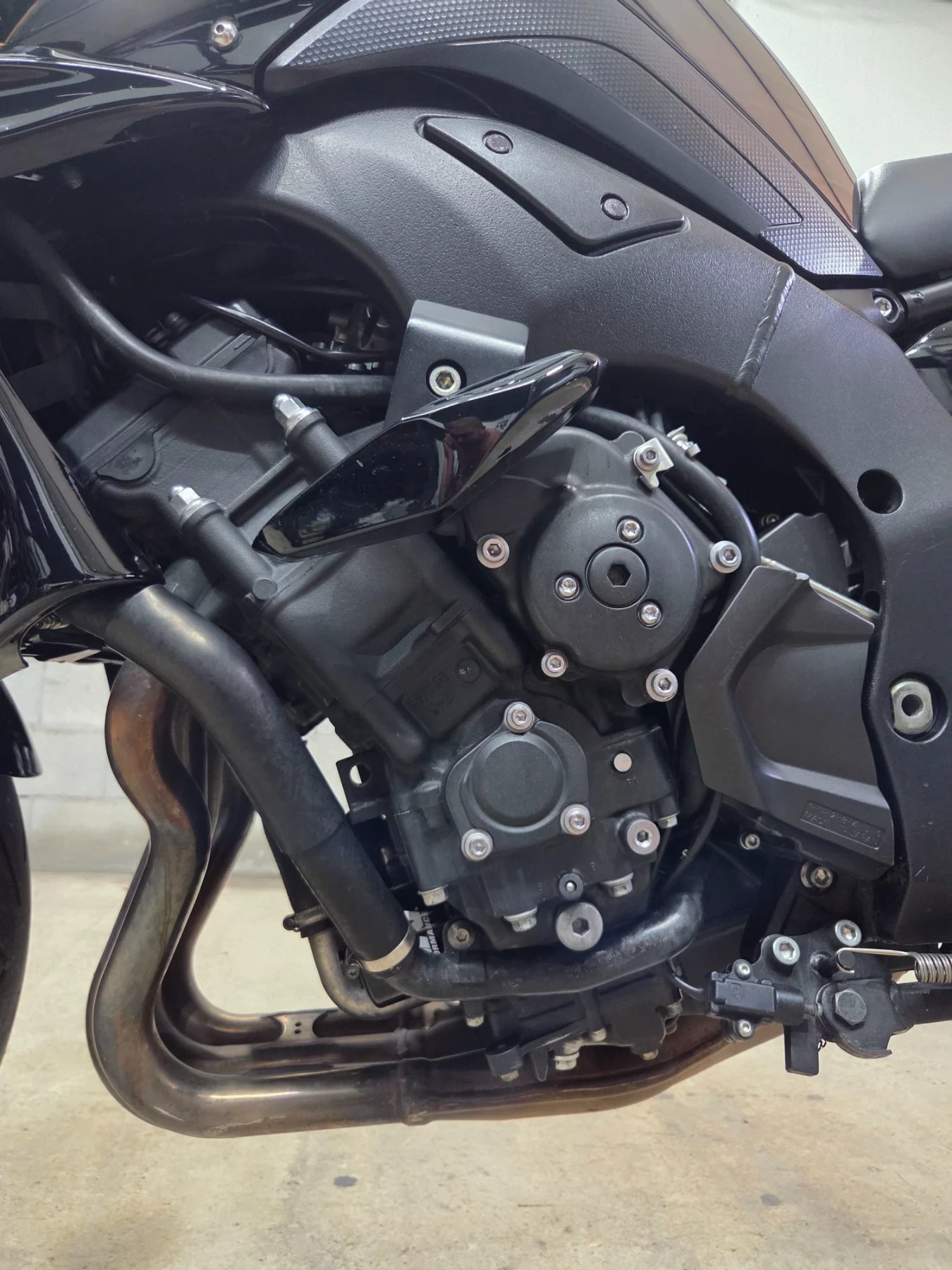 Yamaha FZ8, снимка 17 - Мотоциклети и мототехника - 55966353