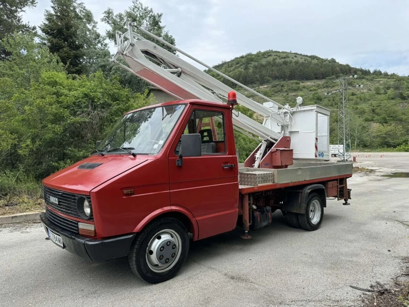 Автовишка Iveco 35-8, снимка 1 - Индустриална техника - 45570027