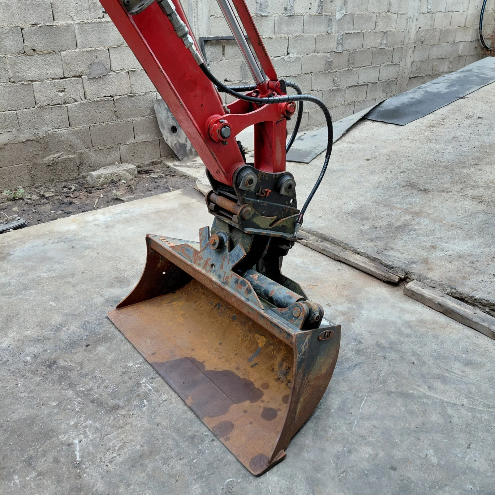 Багер Yanmar SV26 * ПРОМОЦИЯ * TILT * ХИД. БЪРЗОСМЕННИК * , снимка 2 - Индустриална техника - 56538470