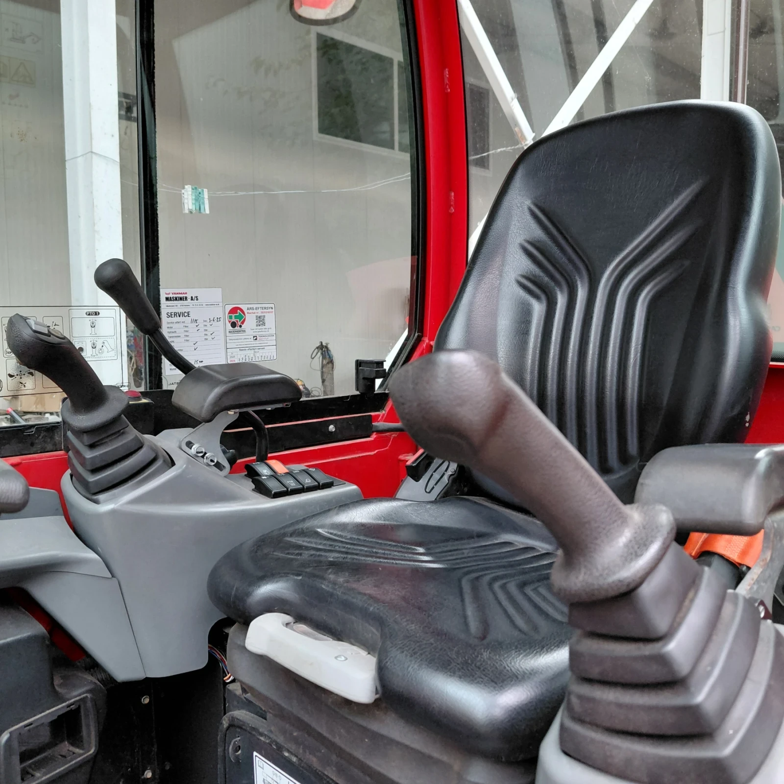 Багер Yanmar SV26 * ПРОМОЦИЯ * TILT * ХИД. БЪРЗОСМЕННИК * , снимка 3 - Индустриална техника - 56538470