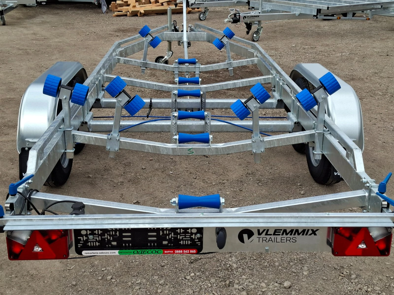 За автомобил Vlemmix BOAT TRAILER 700 2700KG, снимка 4 - Ремаркета - 54122010
