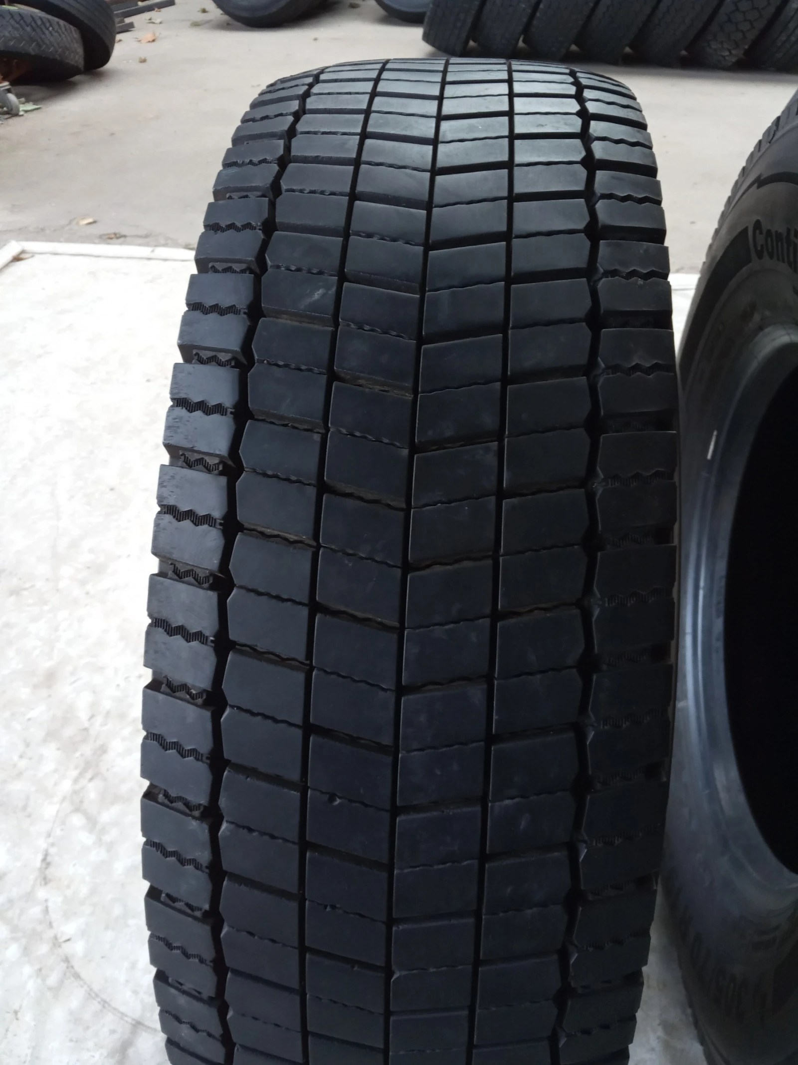  305/70R19.5 | Mobile.bg   2