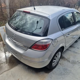 Opel Astra 1.8 AUTOMATIC ЗА МОТОР - 1650 лв. - 81947595 | Car24.bg