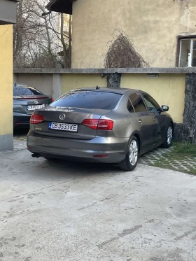     VW Jetta   