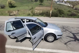 VW Golf | Mobile.bg    3