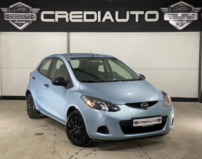 Mazda 2 1.3i, снимка 3 - Автомобили и джипове - 48702149