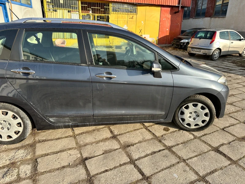 Honda Fr-v 2.2 CDTI, снимка 4 - Автомобили и джипове - 48874923