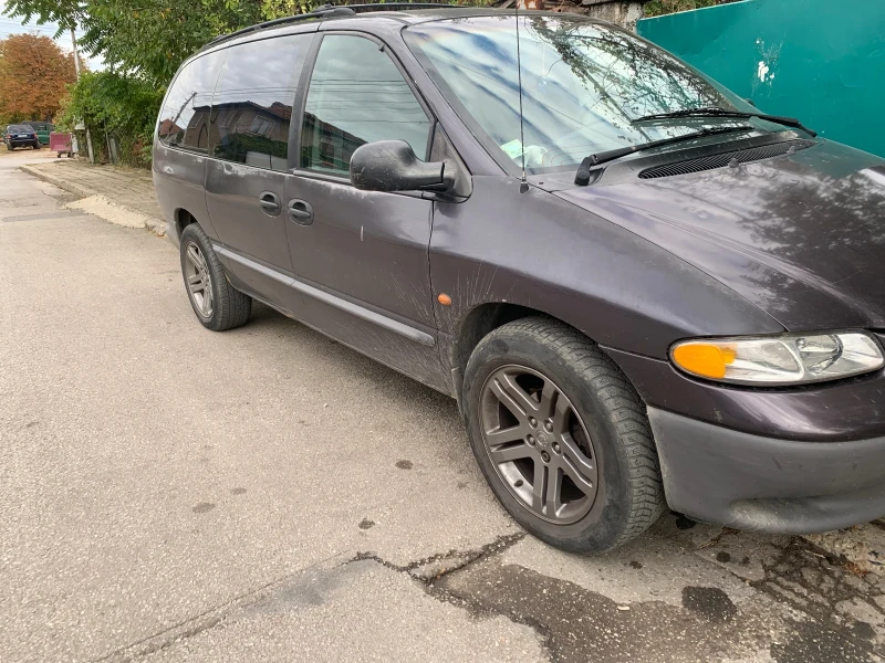 Chrysler Gr.voyager, снимка 2 - Автомобили и джипове - 51912443