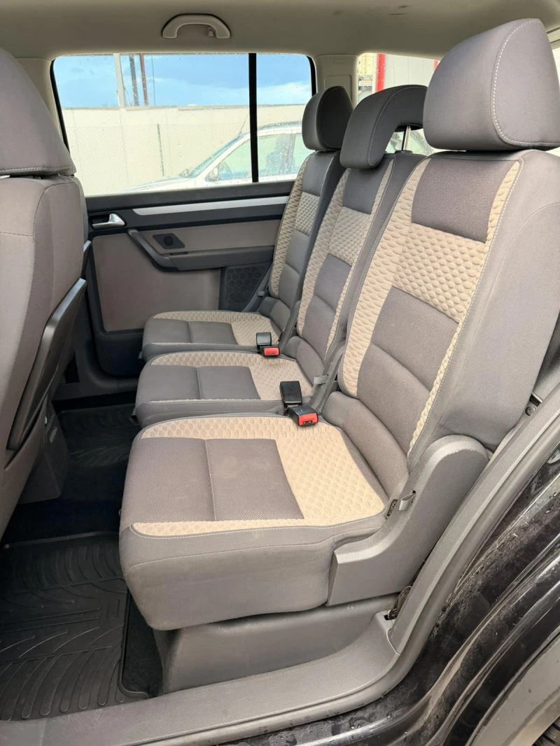 VW Touran Cross, снимка 6 - Автомобили и джипове - 52588235