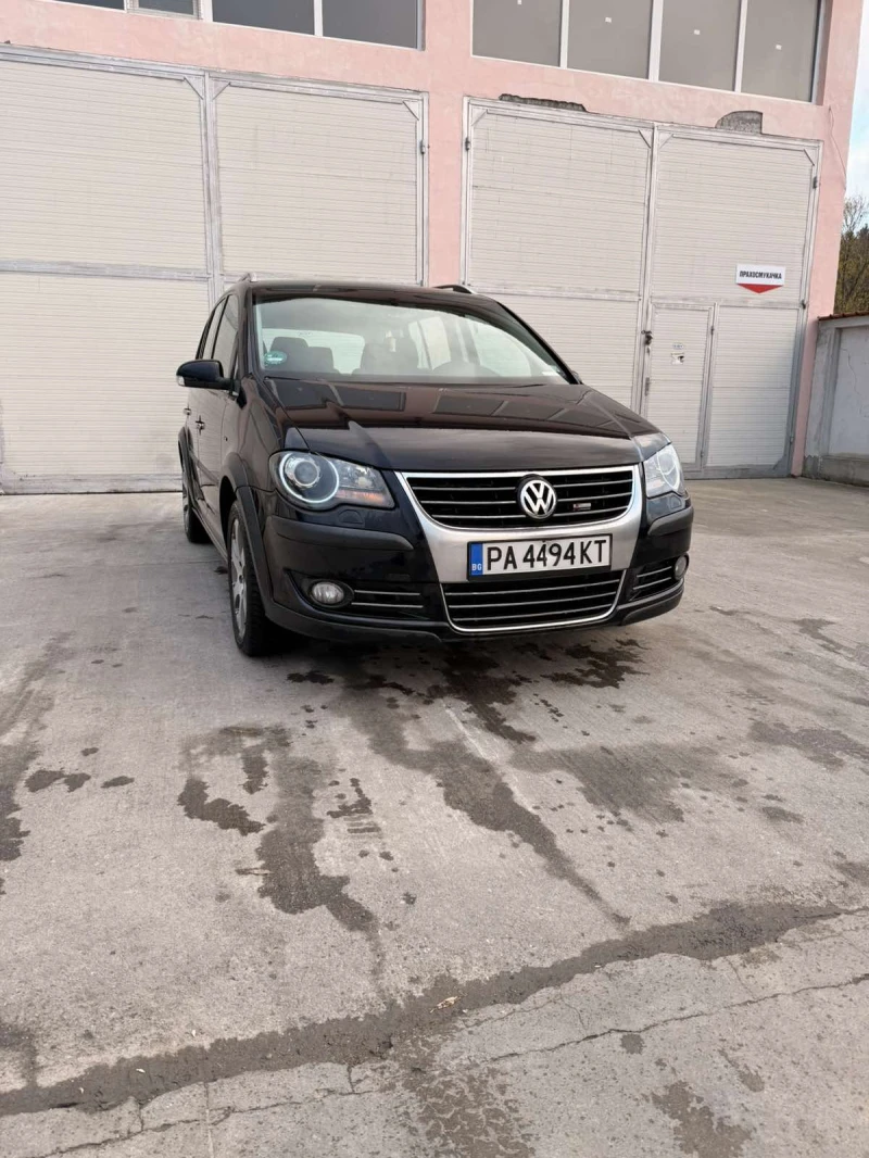 VW Touran Cross, снимка 2 - Автомобили и джипове - 52588235