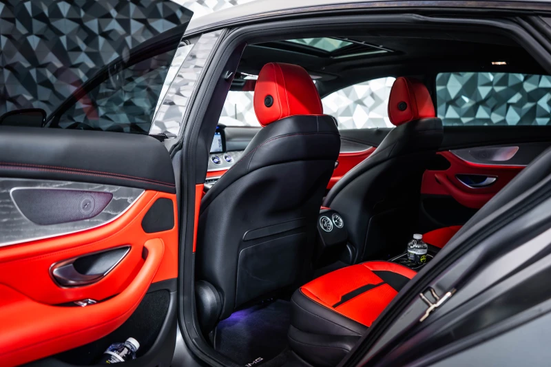 Mercedes-Benz AMG GT 43 AMG* 63 Optic* Burmester* 360, снимка 14 - Автомобили и джипове - 52538851