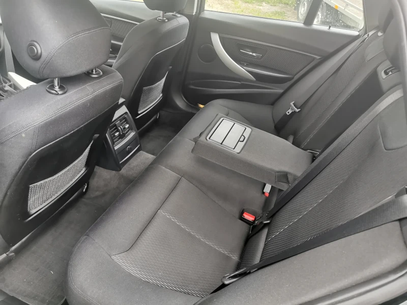 BMW 318, снимка 9 - Автомобили и джипове - 53298243