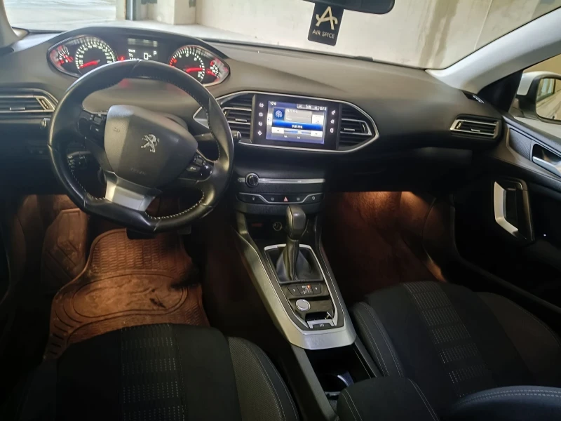 Peugeot 308 SW, снимка 8 - Автомобили и джипове - 53531047