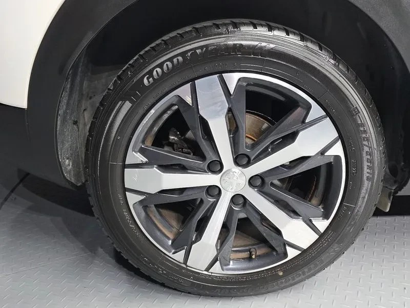 Peugeot 3008 1.5 BlueHDI GT - САМО 30% АВАНС, снимка 5 - Автомобили и джипове - 55987603
