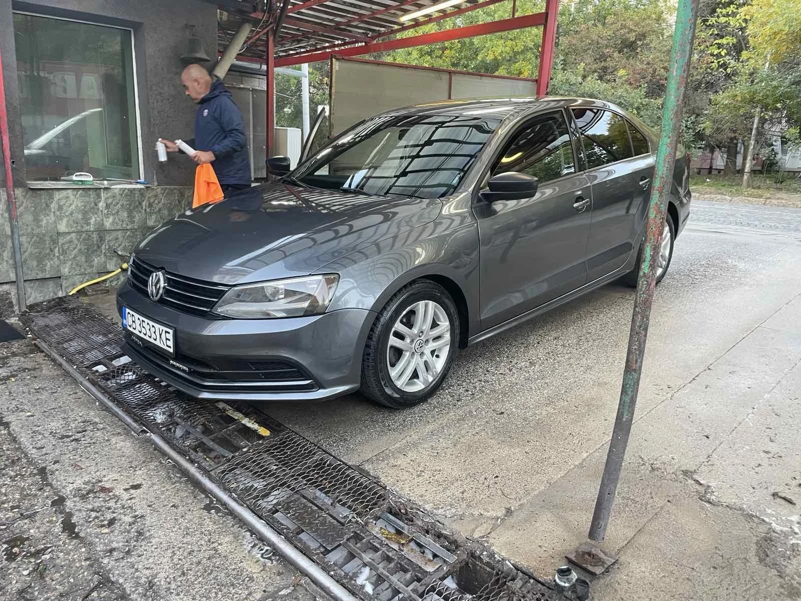 VW Jetta Седан Газова уредба, снимка 1