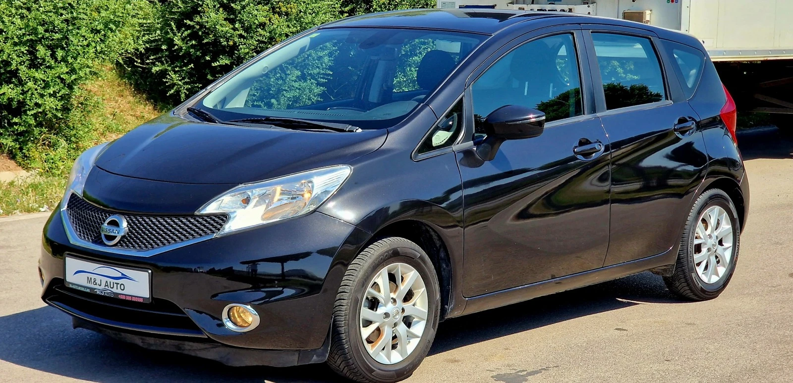 Nissan Note 1.2 BIFUEL - изображение 2