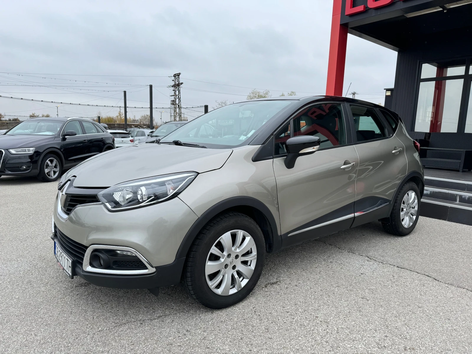 Renault Captur 1.5D-АВТОМАТИК-KEYLESS-NAVI - изображение 2