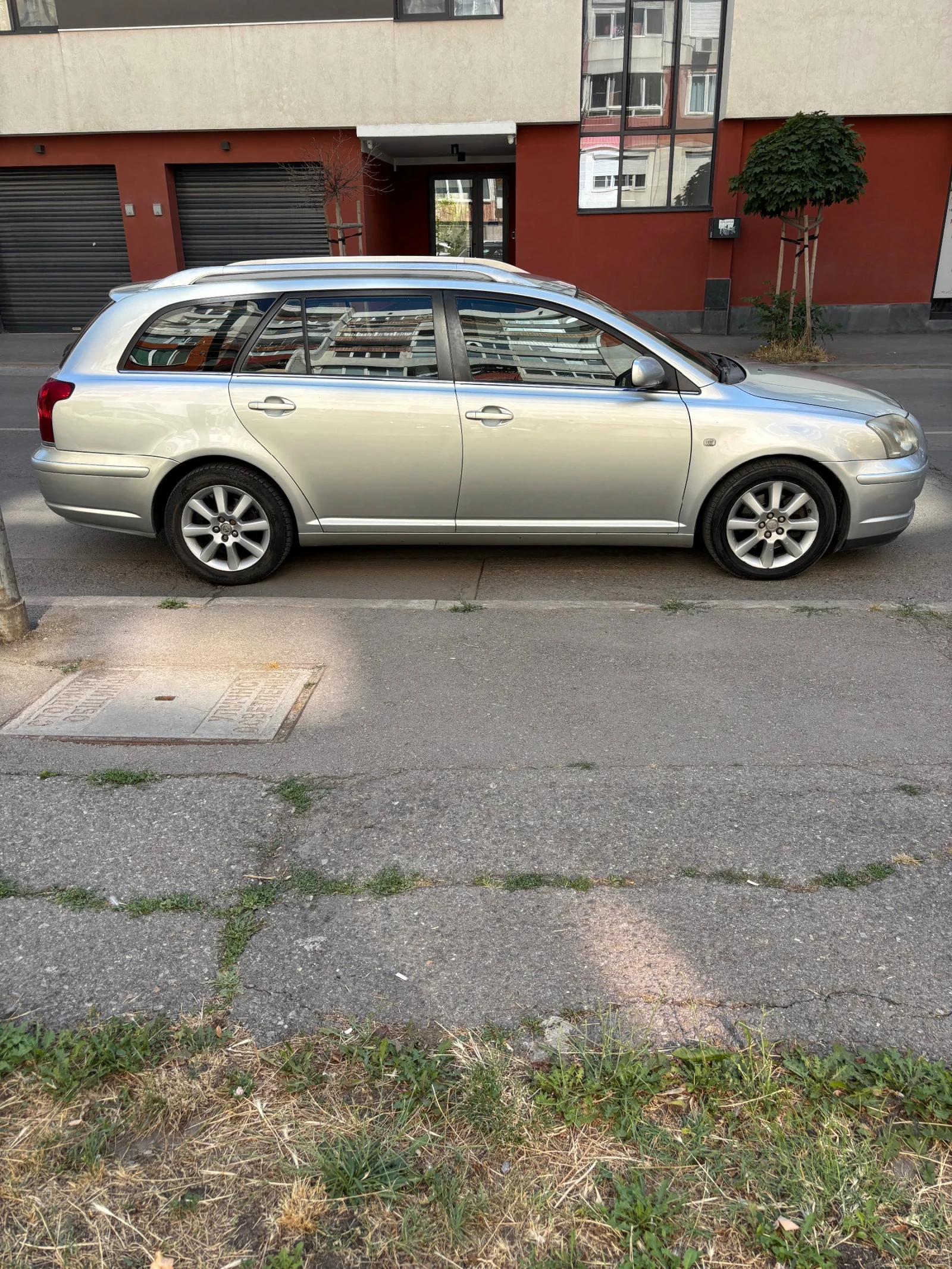 Toyota Avensis 2.0 D4D - изображение 3