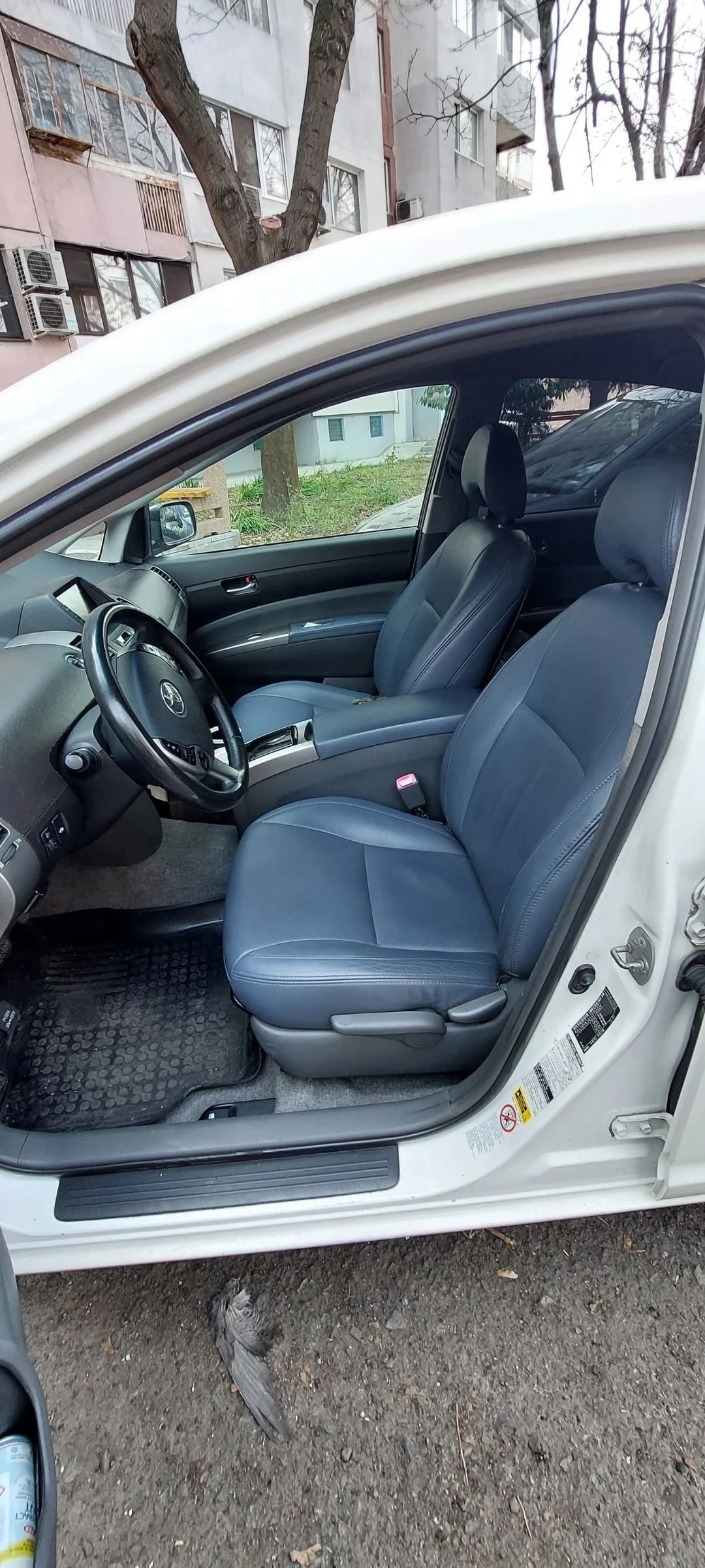 Toyota Prius  - изображение 8