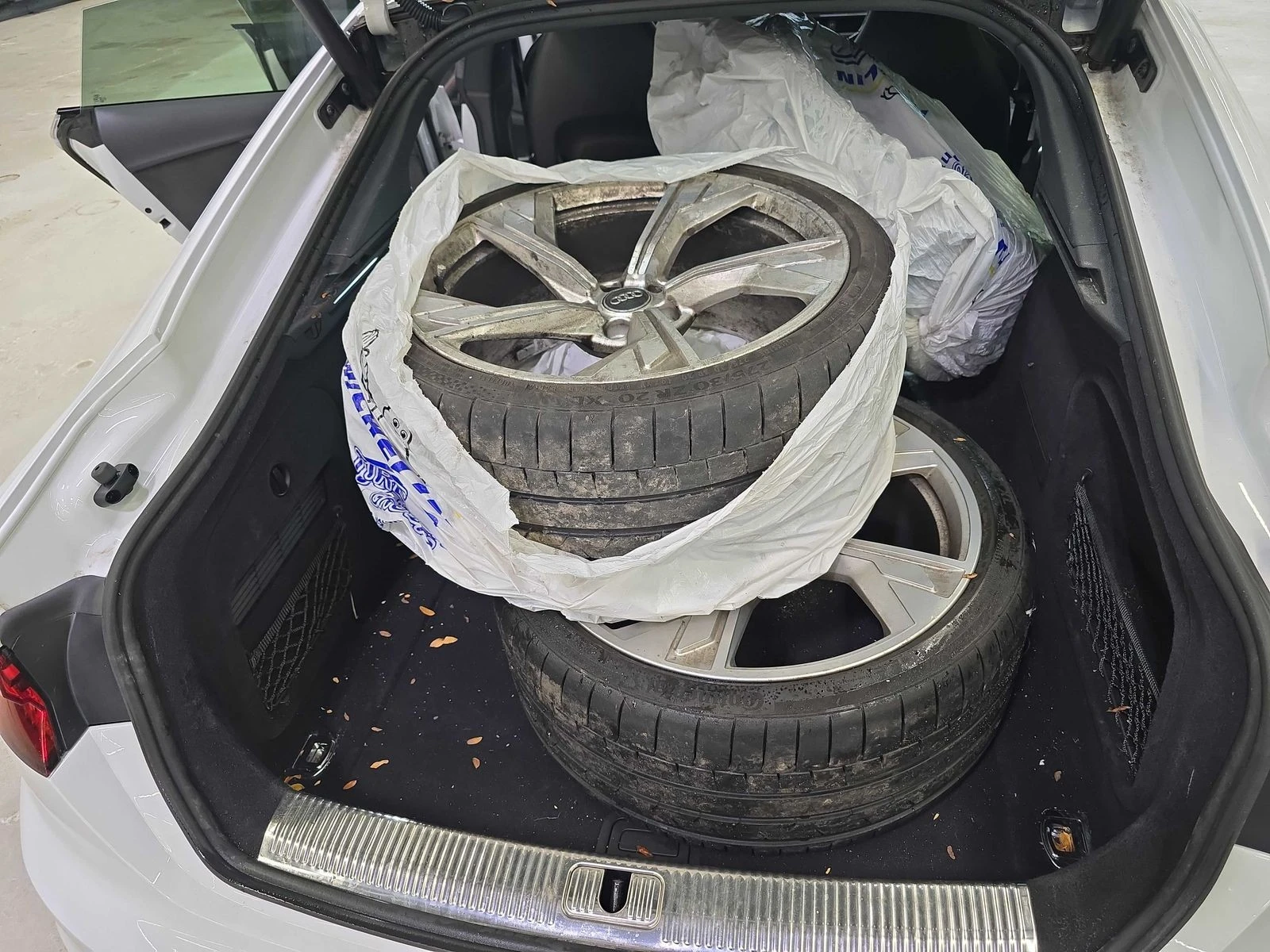 Audi Rs5 Sportback CARFAX ���� ������  | Mobile.bg � ����������� 12