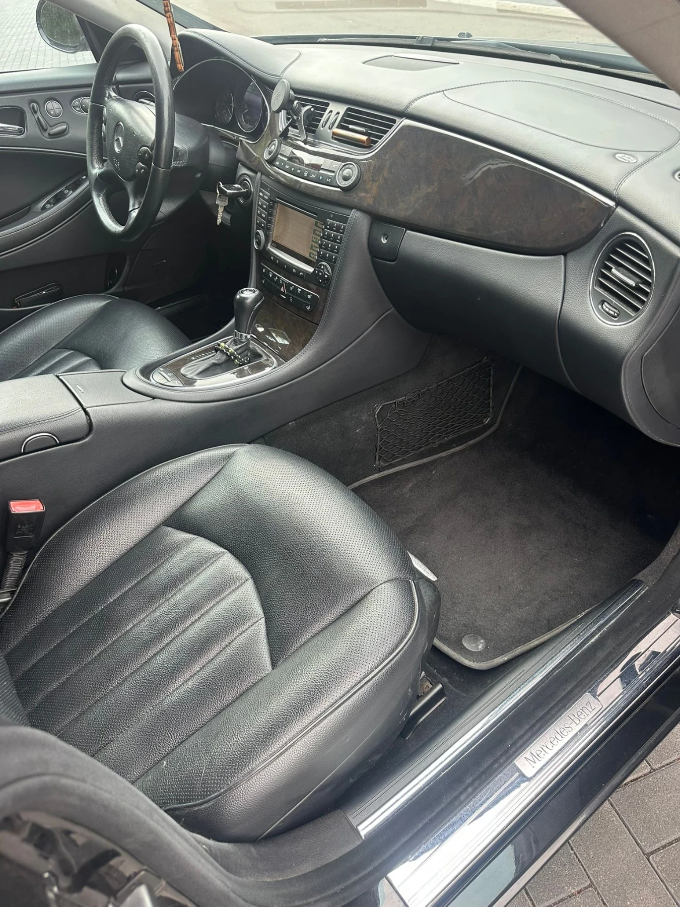 Mercedes-Benz CLS 320  - изображение 7