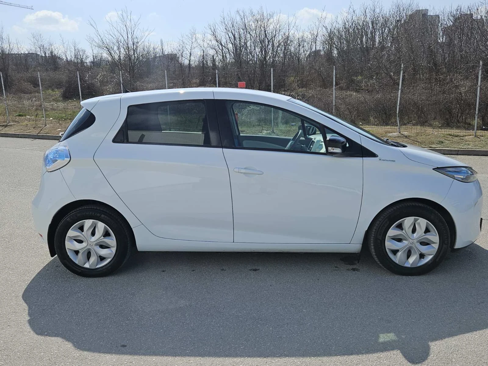 Renault Zoe, снимка 4 - Автомобили и джипове - 53865393