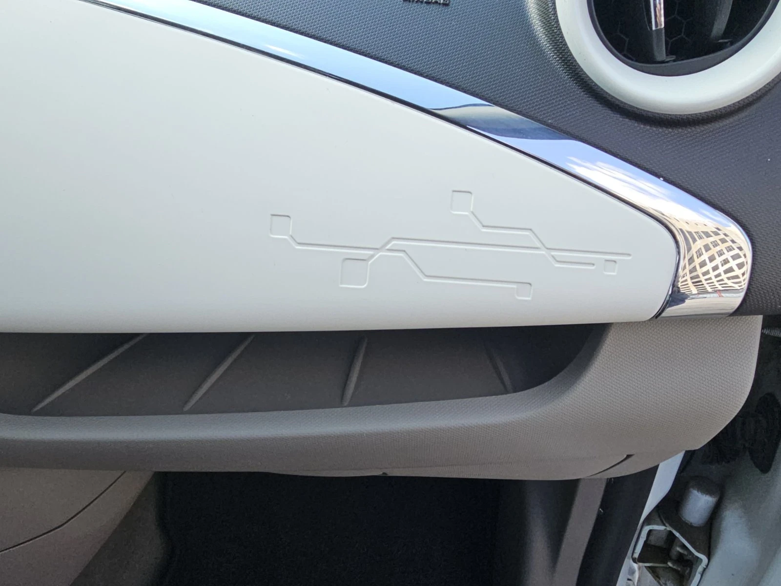 Renault Zoe, снимка 17 - Автомобили и джипове - 53865393