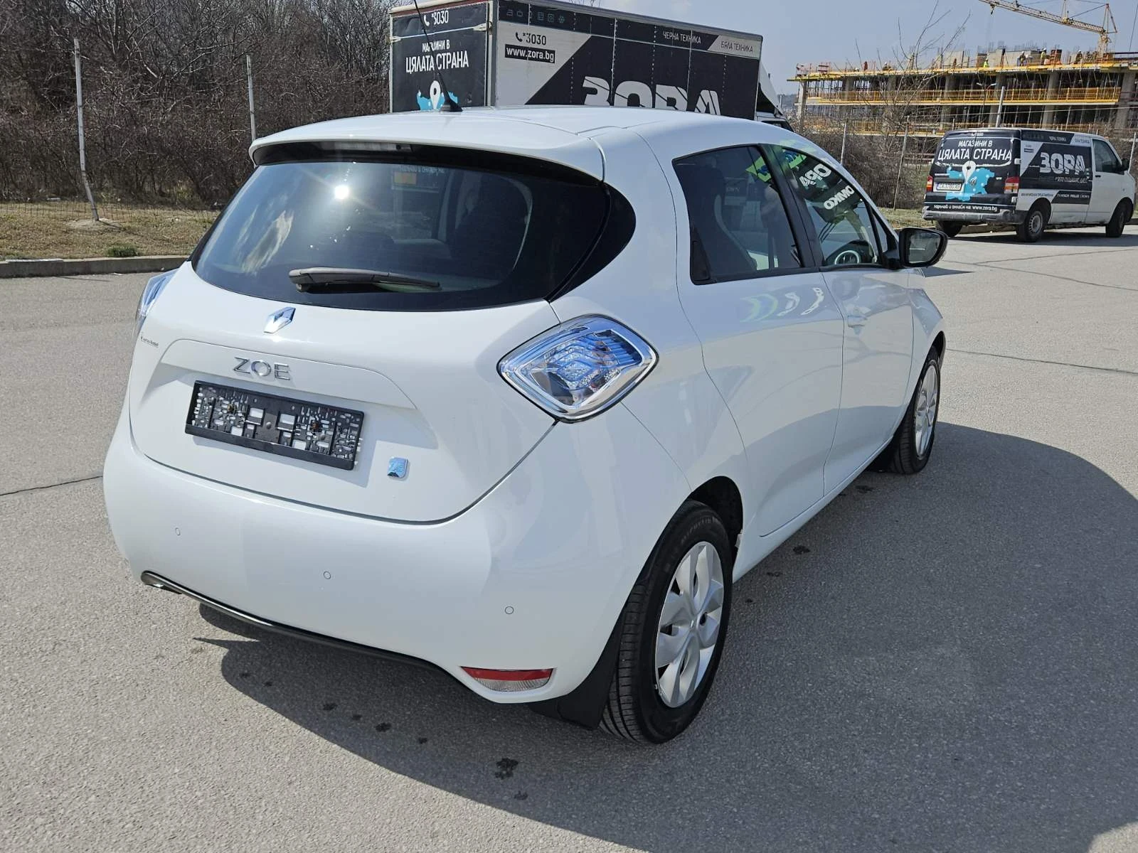 Renault Zoe, снимка 6 - Автомобили и джипове - 53865393