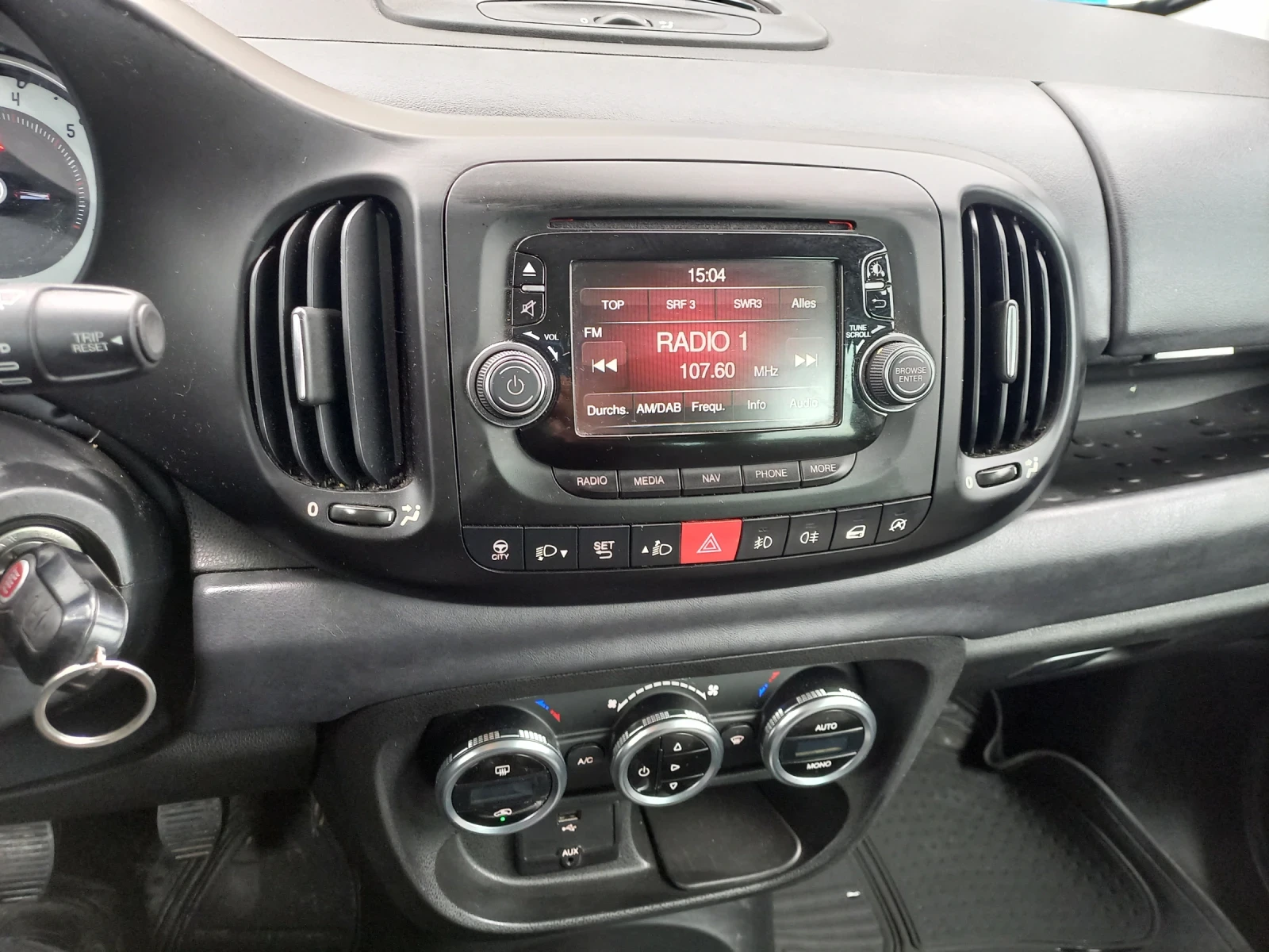 Fiat 500L, снимка 11 - Автомобили и джипове - 53918210