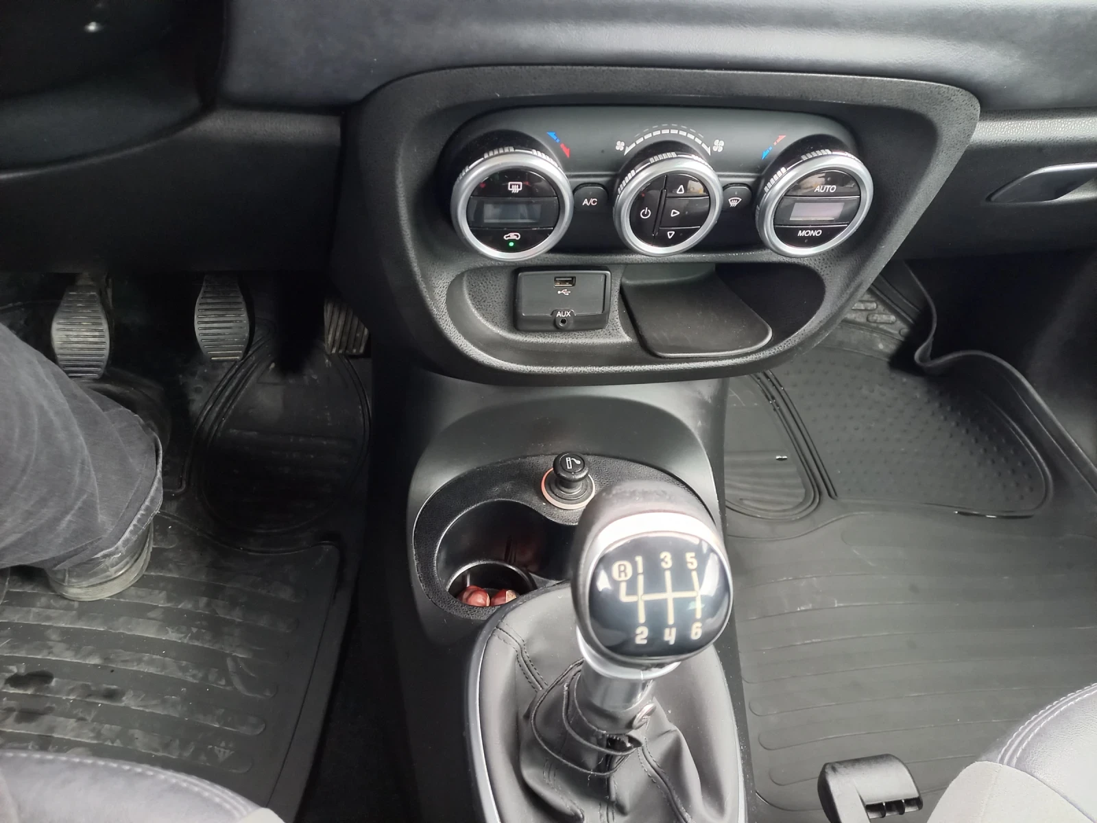 Fiat 500L, снимка 12 - Автомобили и джипове - 53918210