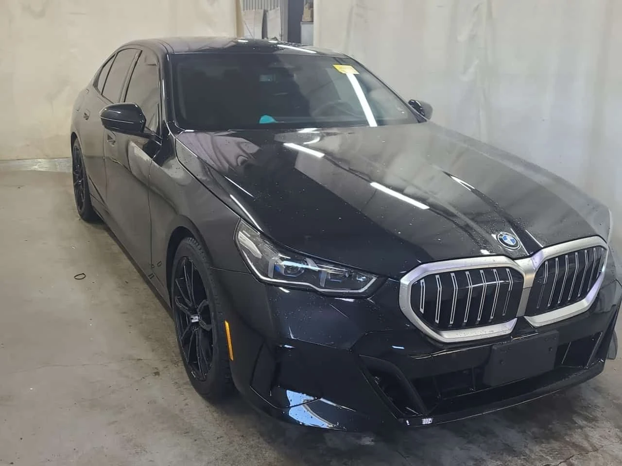 BMW 530 XDRIVE /CARFAX/DISTRONIC/360/PANO/NAVI, снимка 2 - Автомобили и джипове - 53947846