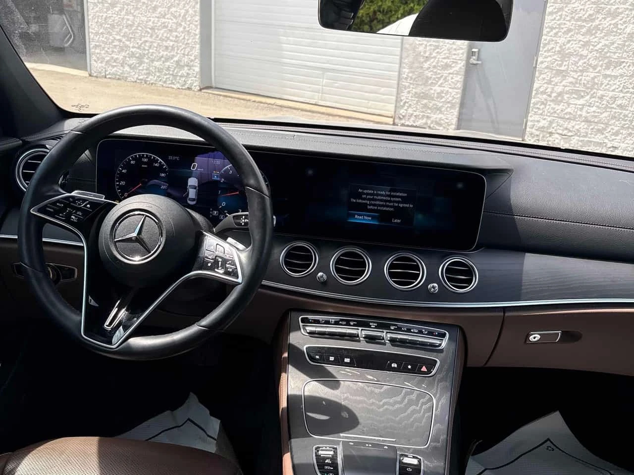 Mercedes-Benz E 350 ДИСТРОНИК/ОБДУХВАНЕ/ПАНОРАМА/360/HUD, снимка 9 - Автомобили и джипове - 54601095