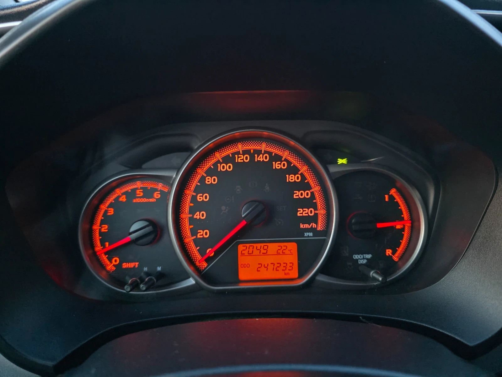 Toyota Yaris 1.4 D4D FaceLift Navi Камера Климатроник, снимка 15 - Автомобили и джипове - 54685690